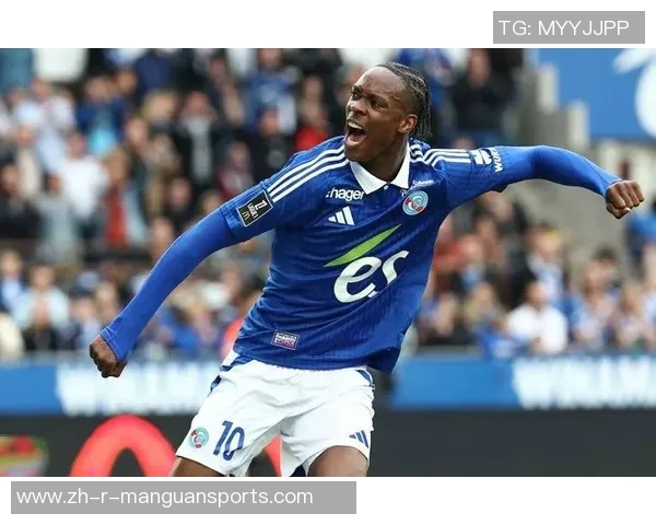 四号蓝色足球球星是谁 盘点世界足坛著名四号球员的精彩表现